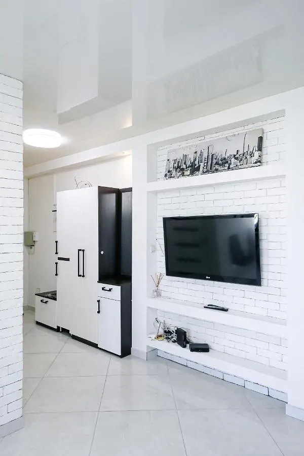 Апартаменти 2К На Бульварі Лесі Українки, Поруч З Метро Печерська. Kyiv Apartment