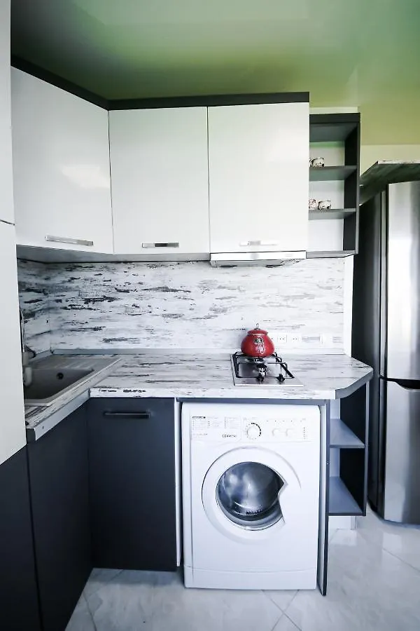 Апартаменти 2К На Бульварі Лесі Українки, Поруч З Метро Печерська. Kyiv Apartment